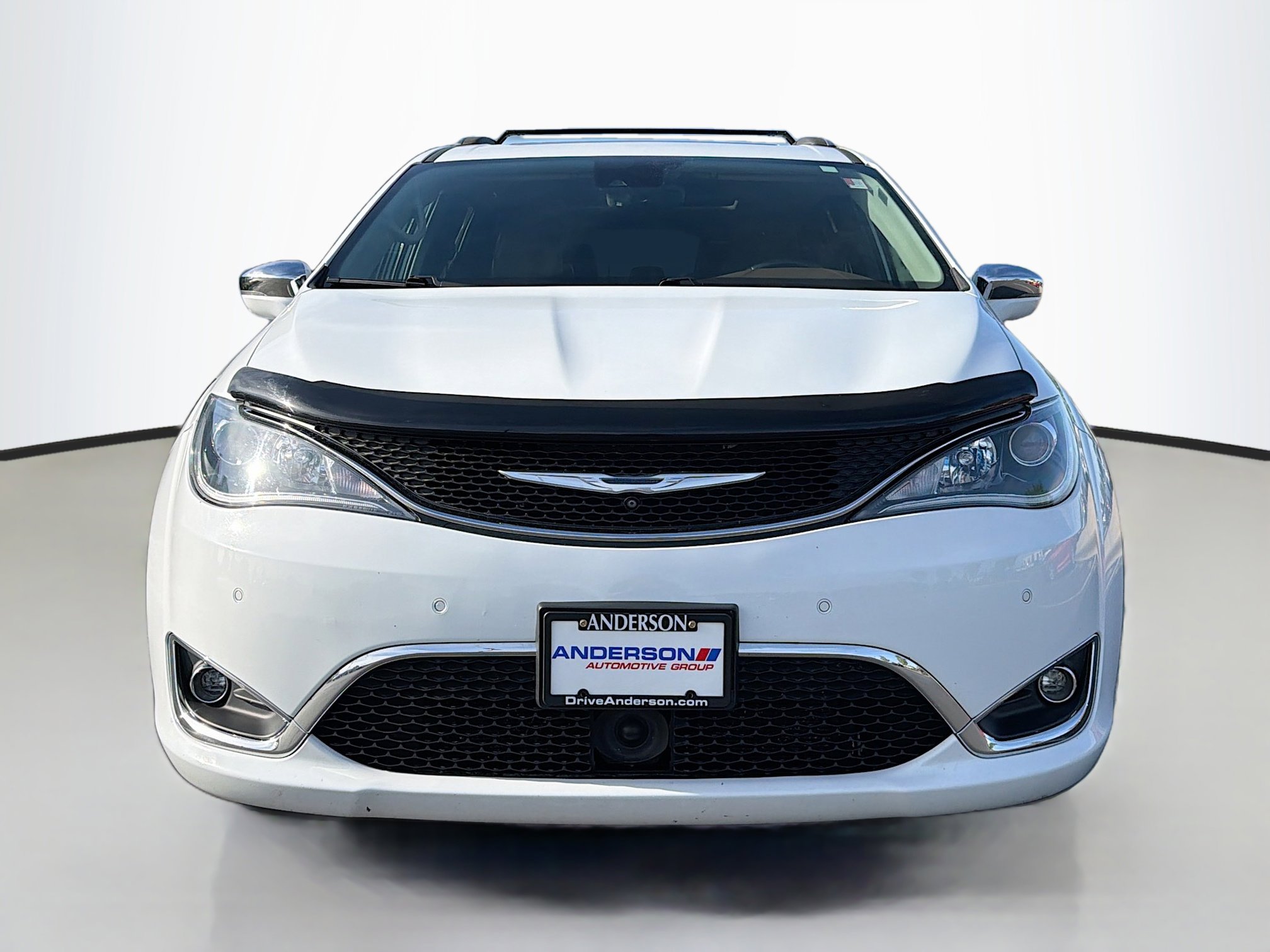 Used 2017 Chrysler Pacifica Limited w/ Advanced Safetytec Group FWD image 17