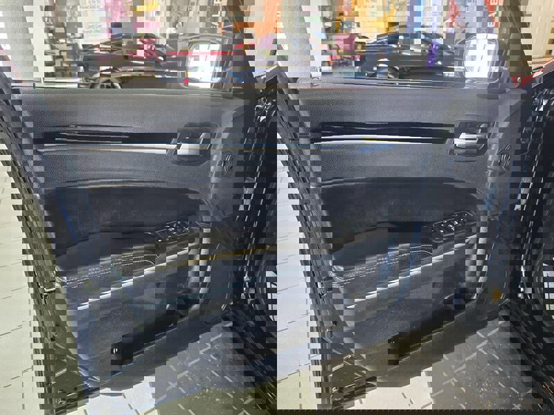 Used 2021 Chrysler 300 S image 6