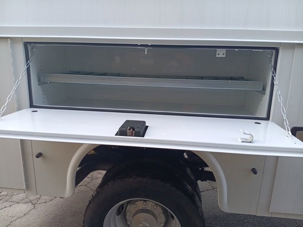 New 2024 RAM 5500 Tradesman image 32