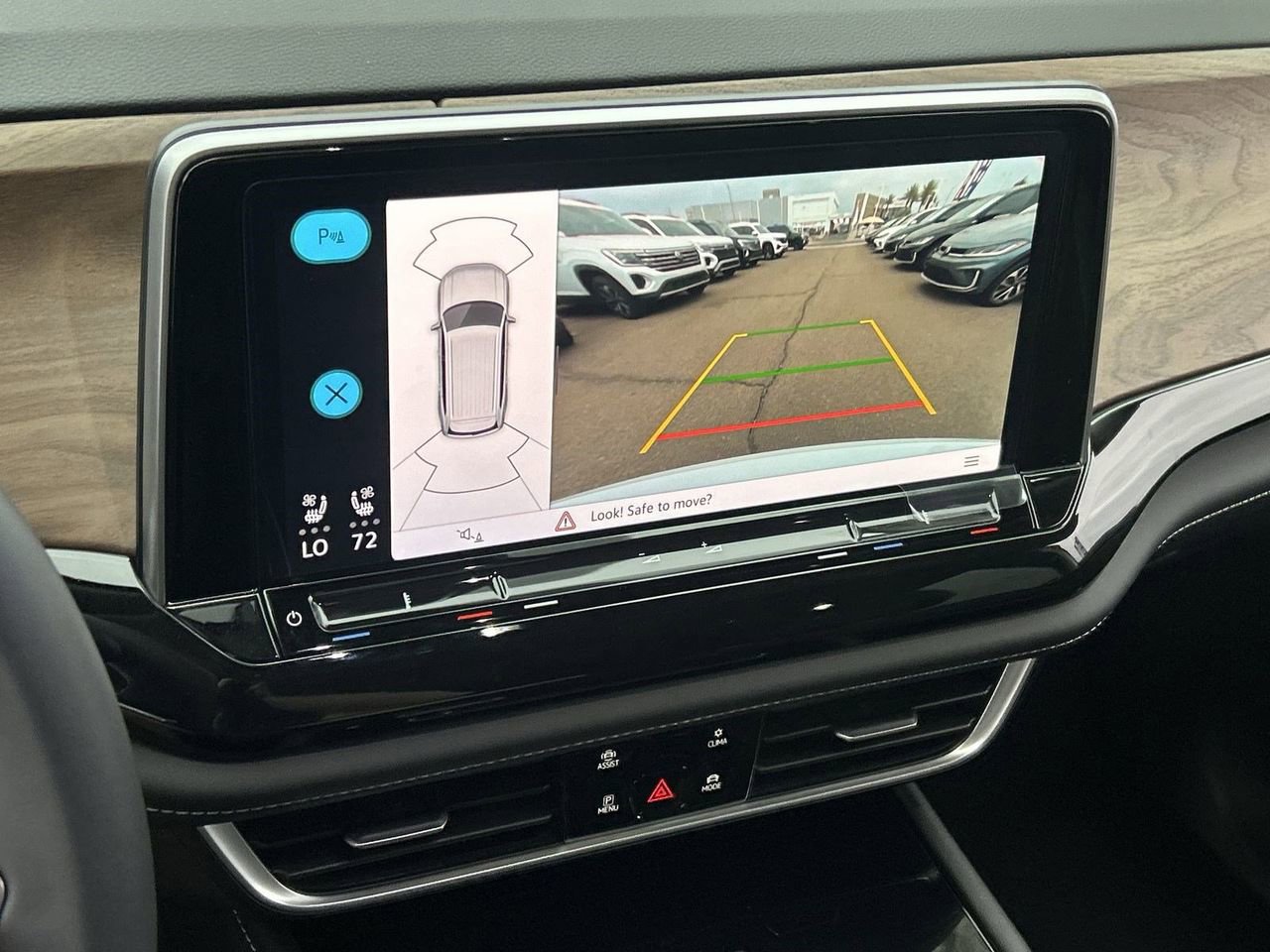 New 2026 Volkswagen Atlas SE image 23