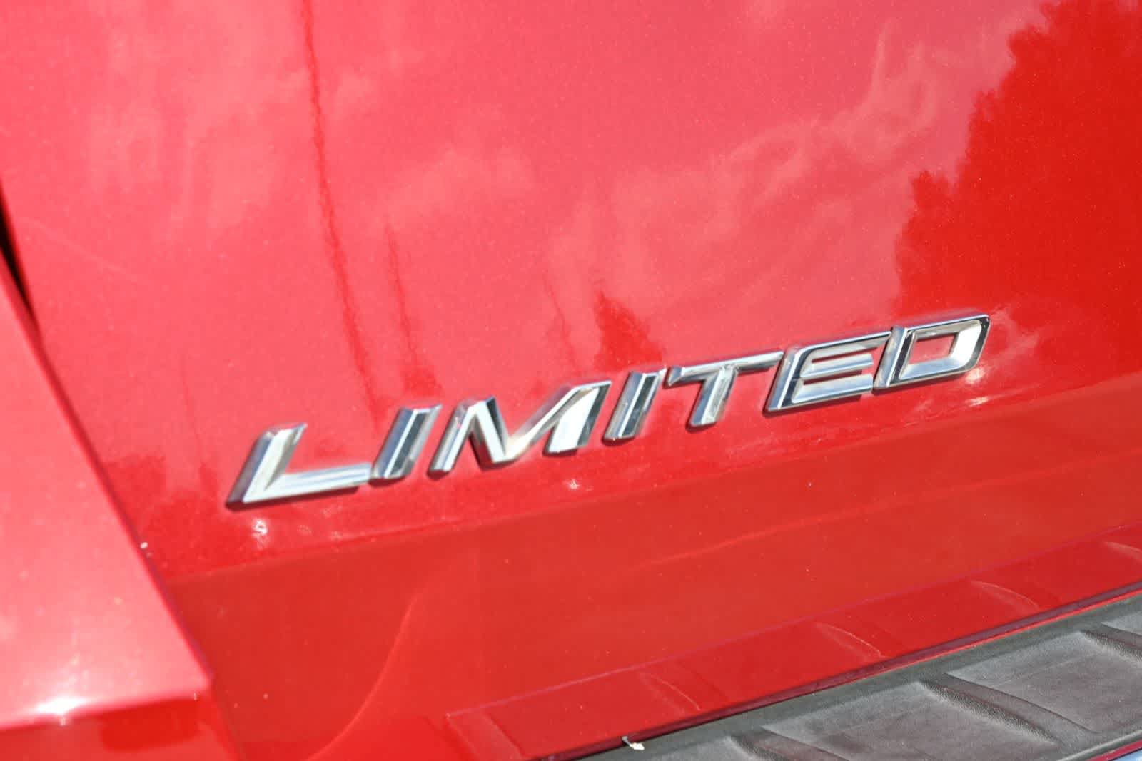 Used 2021 Ford Explorer Limited w/ Hybrid Equipment Group 310A AWD/4WD image 19