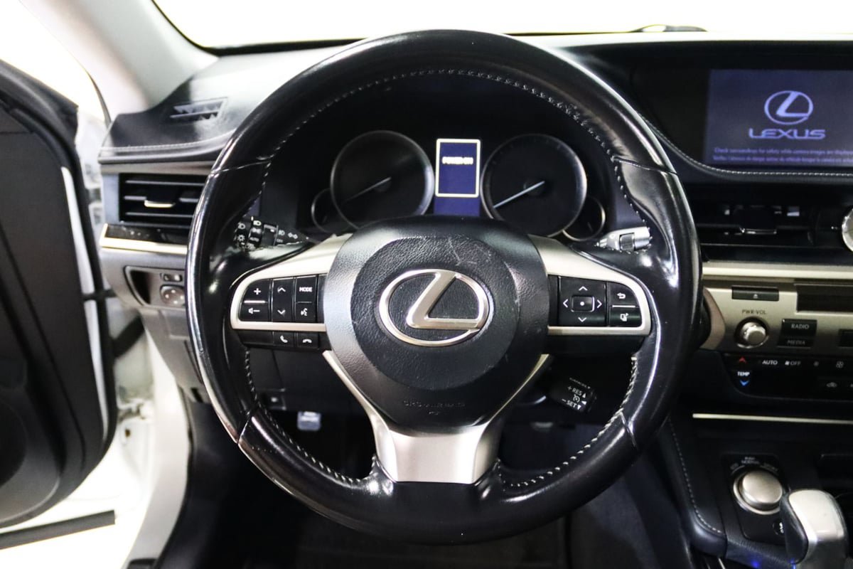 Used 2016 Lexus ES 350 FWD image 34