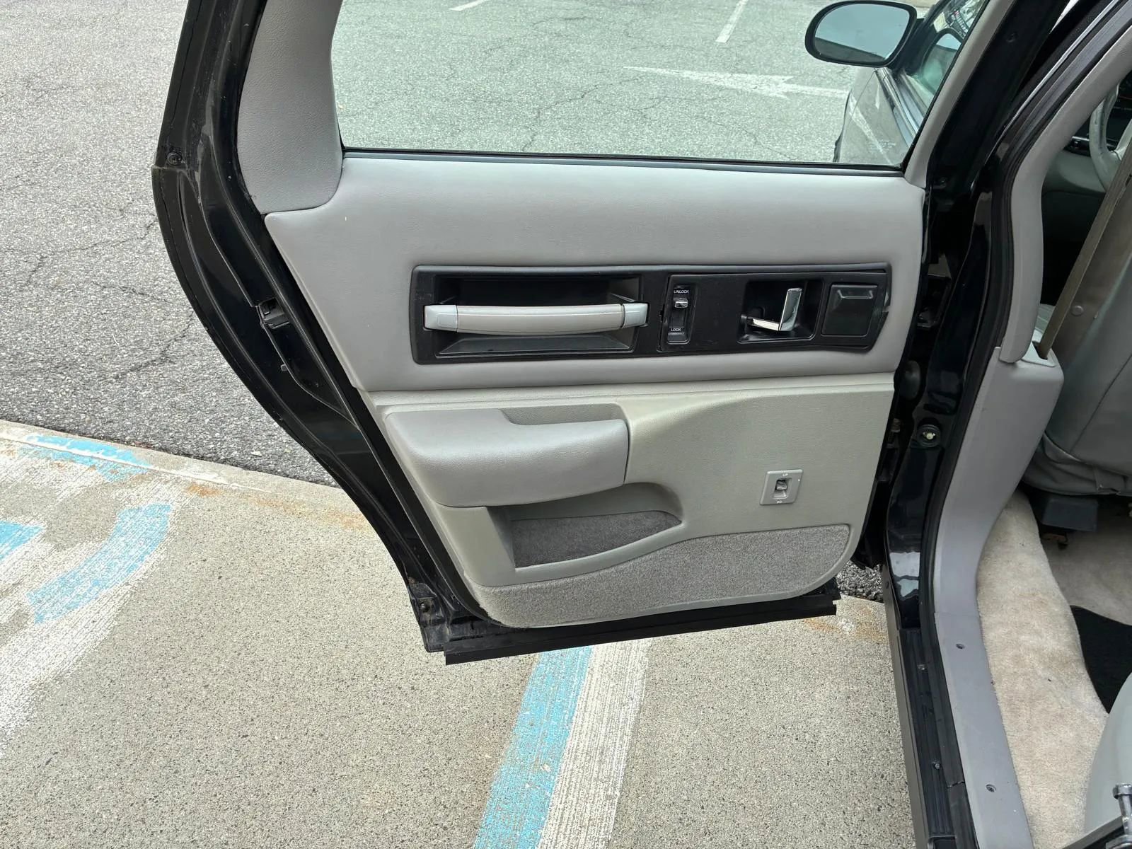 Used 1996 Chevrolet Impala SS RWD image 12