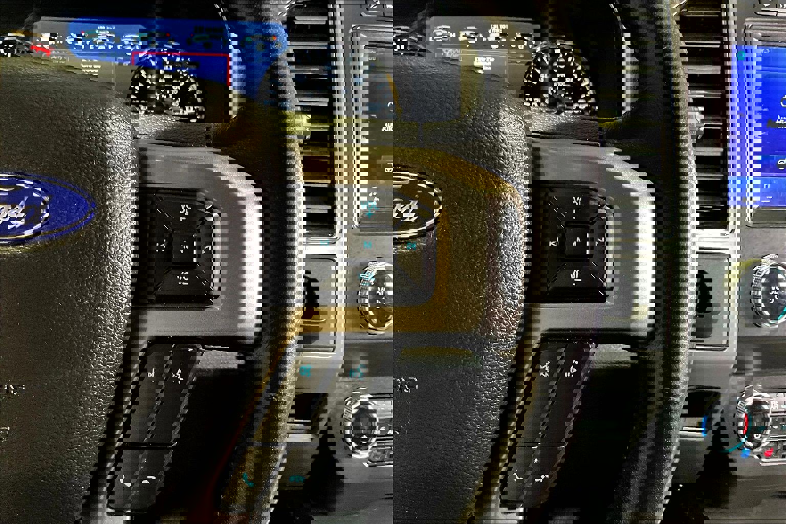 Used 2021 Ford Expedition XLT image 12