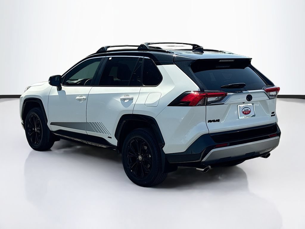 Used 2022 Toyota RAV4 XSE AWD/4WD image 7
