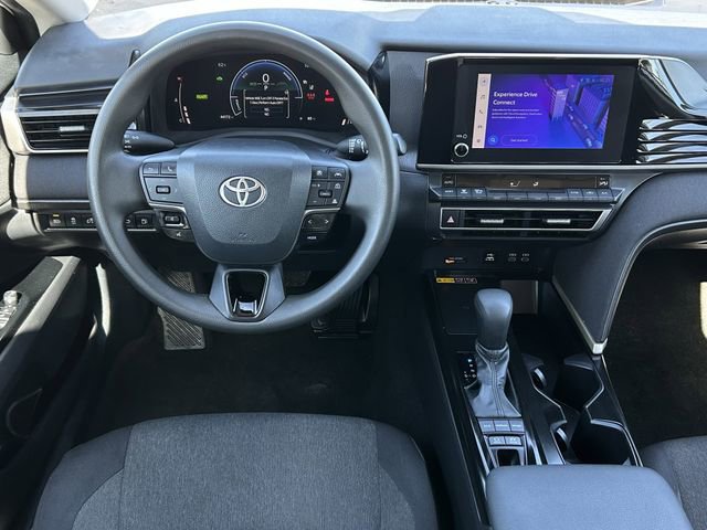 Used 2025 Toyota Camry LE image 12