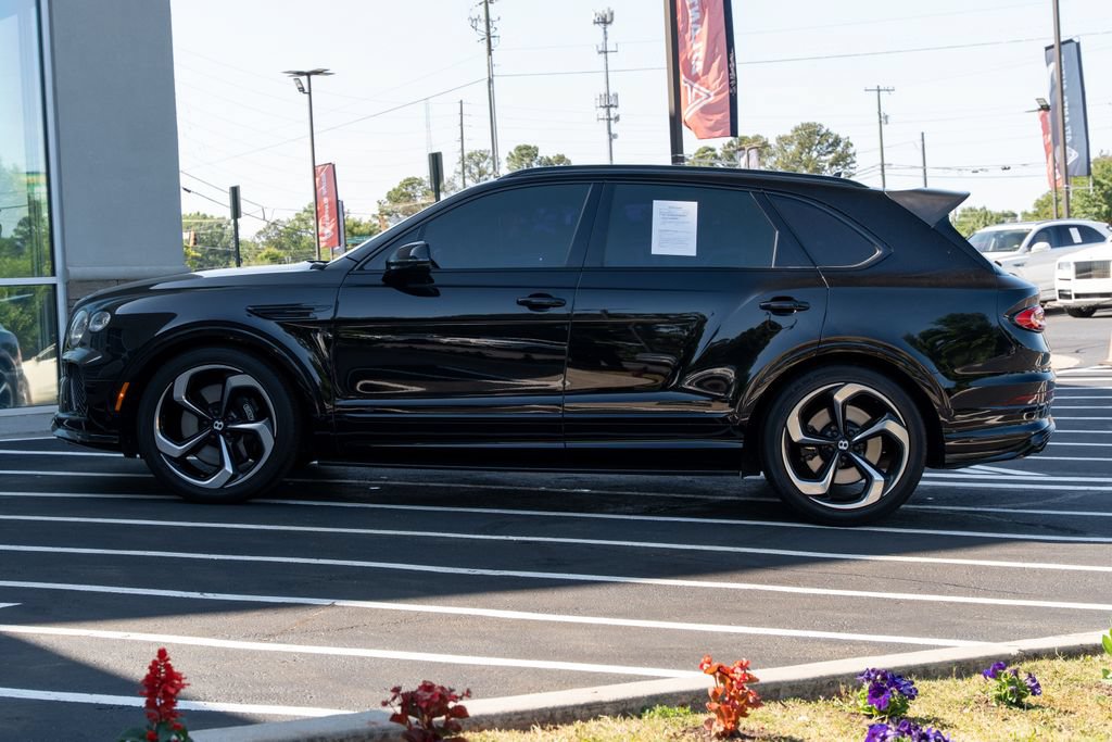 Used 2022 Bentley Bentayga AWD/4WD image 21