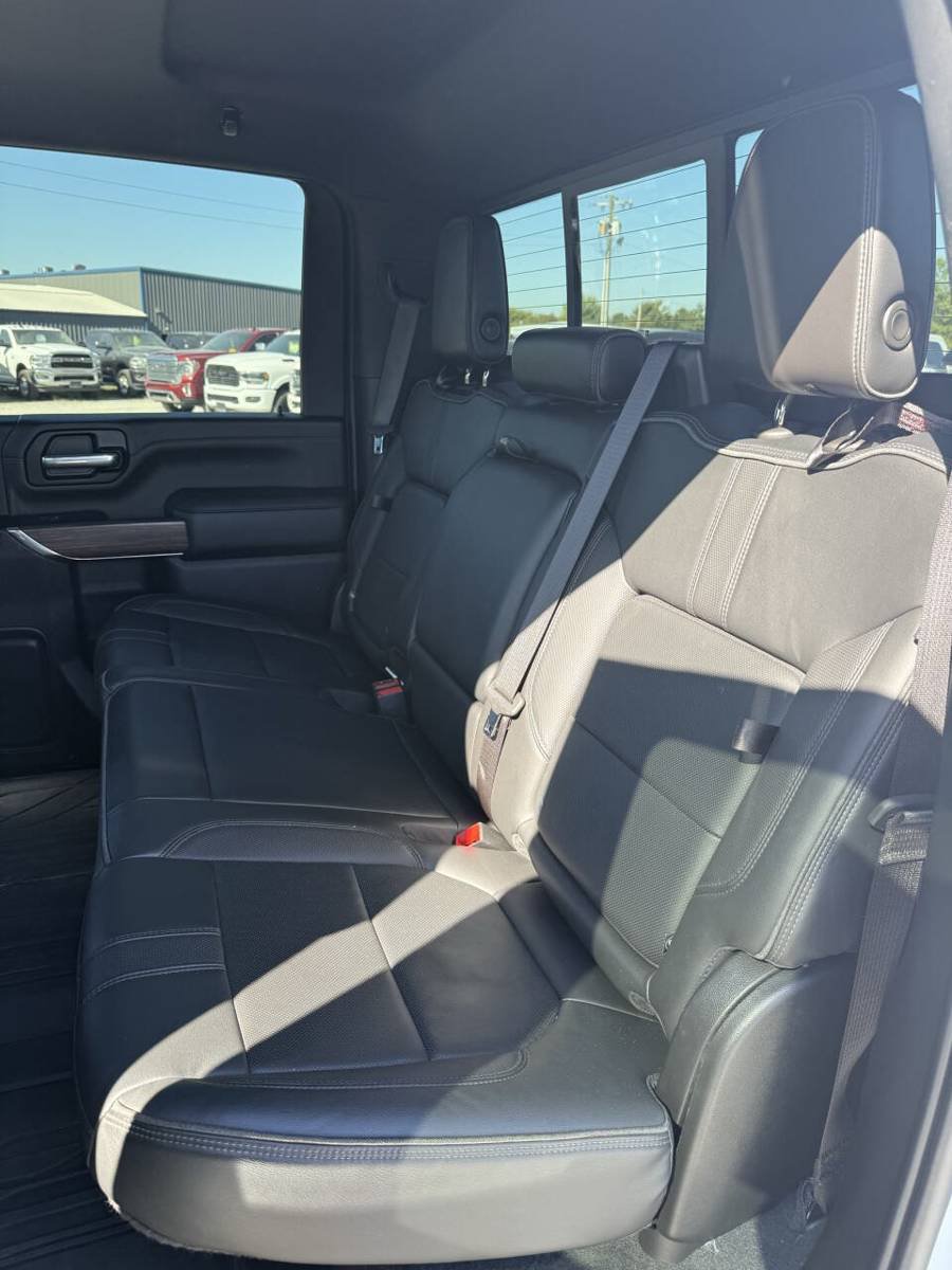 Used 2023 Chevrolet Silverado 3500 High Country AWD/4WD image 14