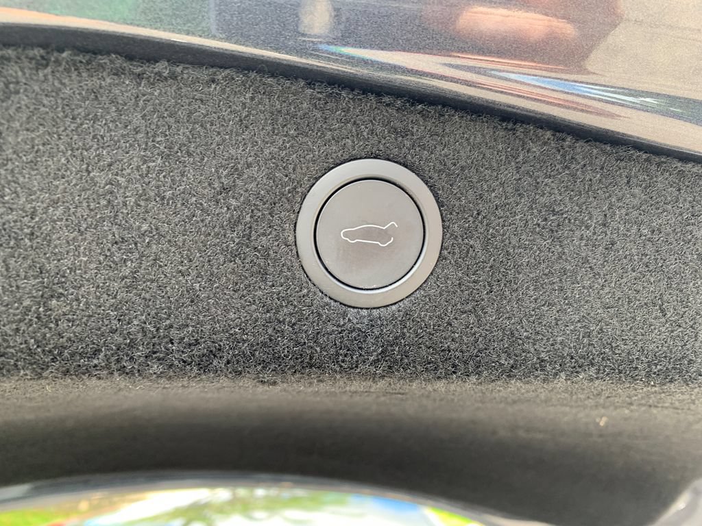 Used 2025 Tesla Model 3 Long Range RWD image 9