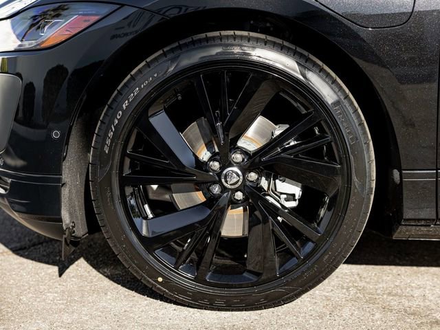 New 2024 Jaguar I-PACE R-Dynamic HSE image 11