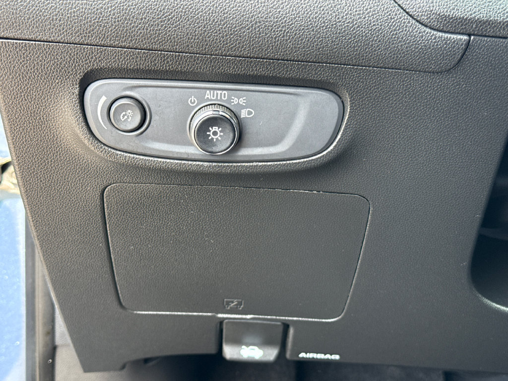 Certified 2024 Buick Encore GX Preferred FWD image 18