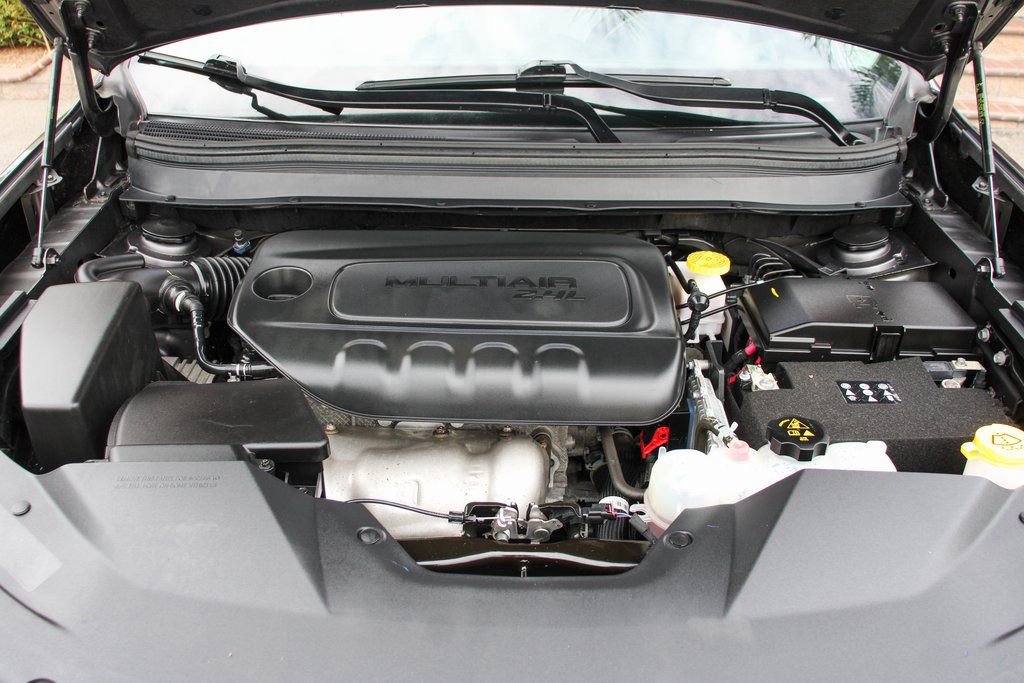 Used 2020 Jeep Cherokee Limited image 12