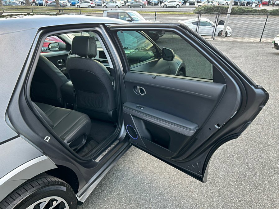 Used 2024 Hyundai Ioniq 5 Limited image 52