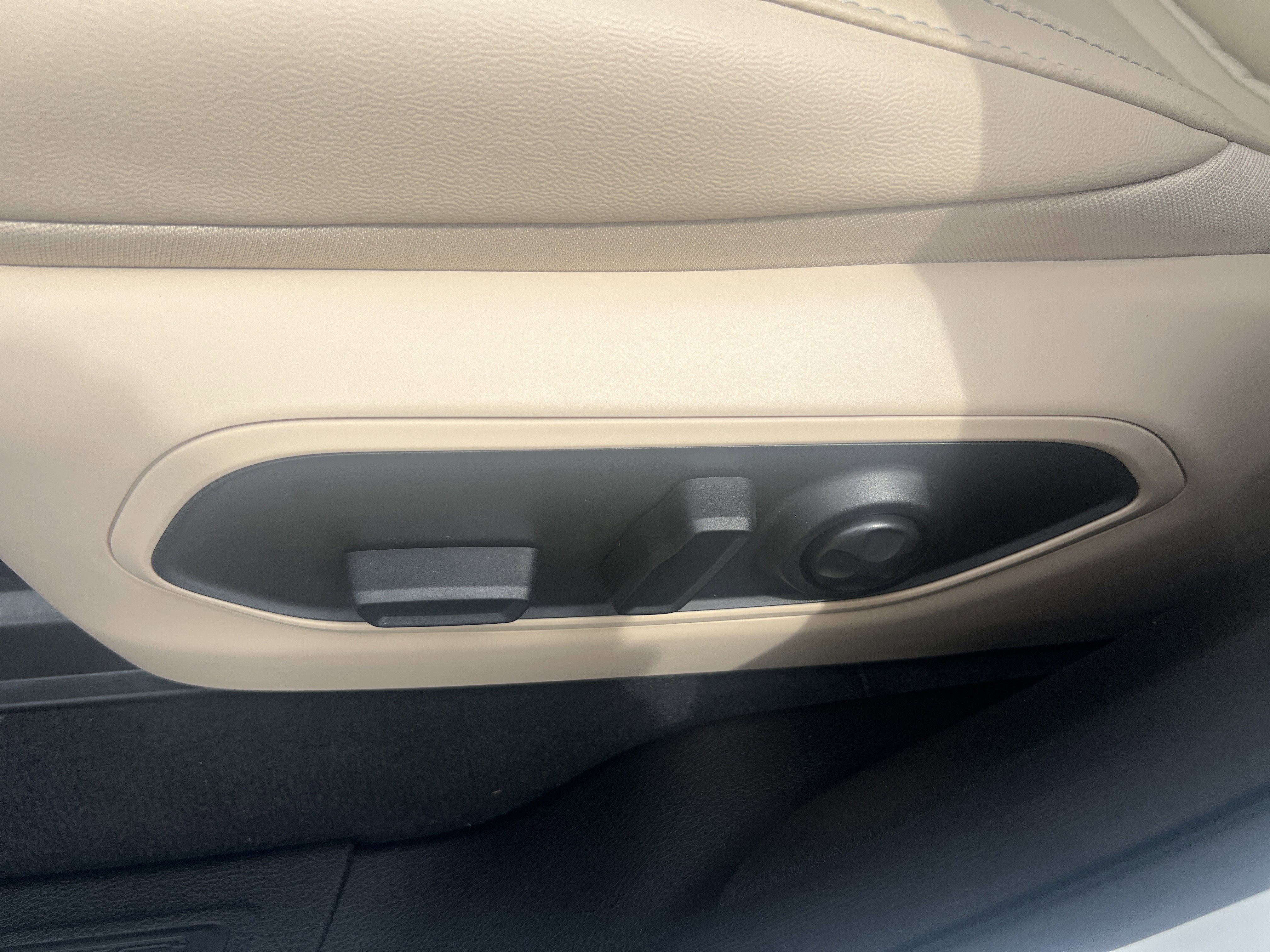 New 2026 Jeep Grand Cherokee Limited image 19