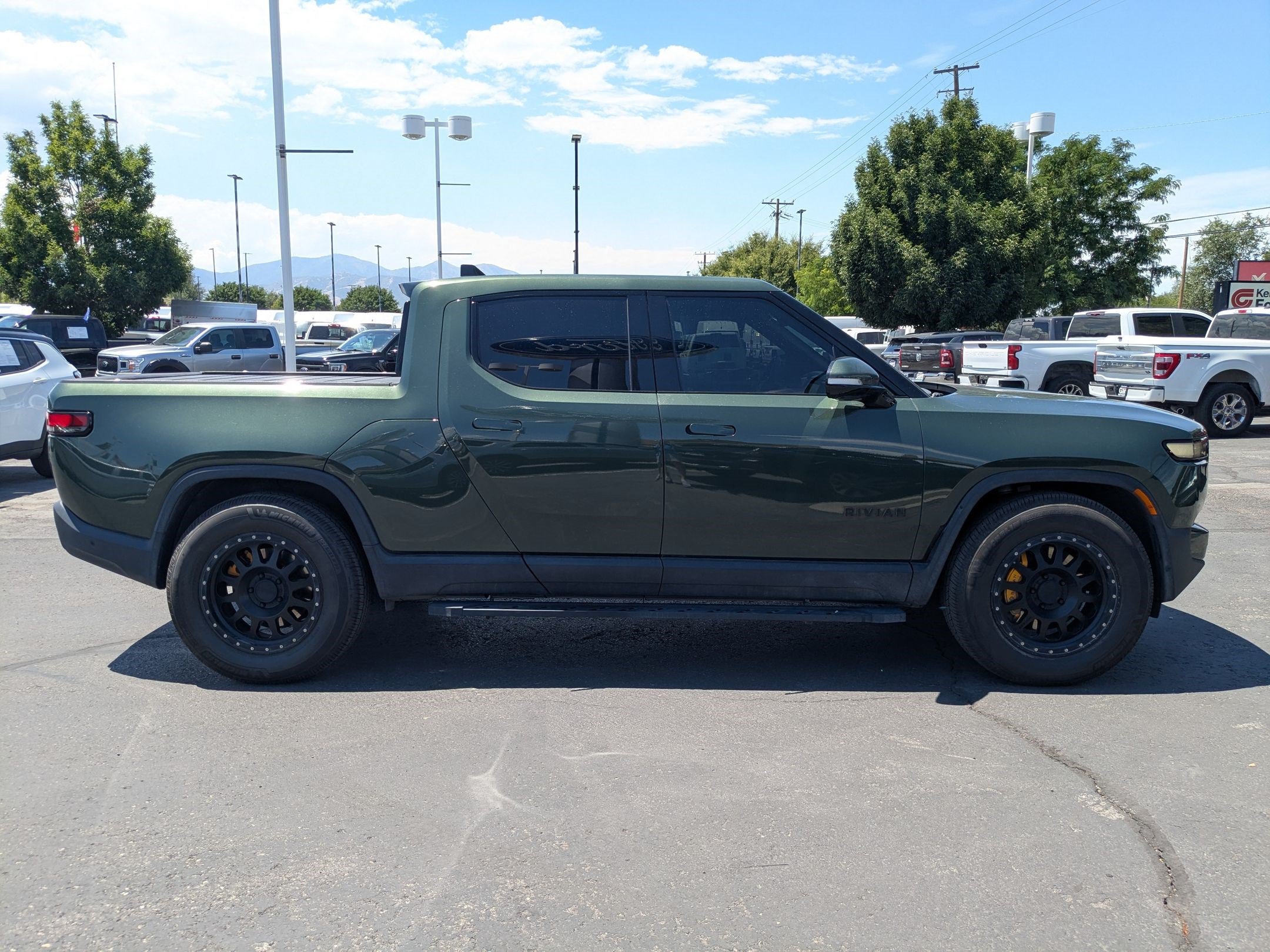 Used 2022 Rivian R1T Adventure AWD/4WD image 2
