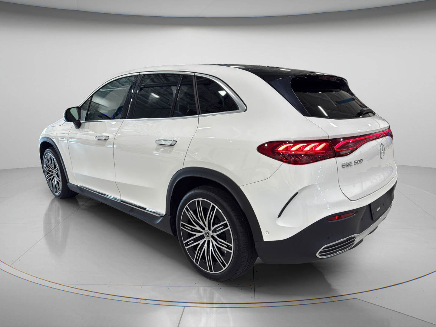 Certified 2023 Mercedes-Benz EQE 500 4MATIC SUV image 3