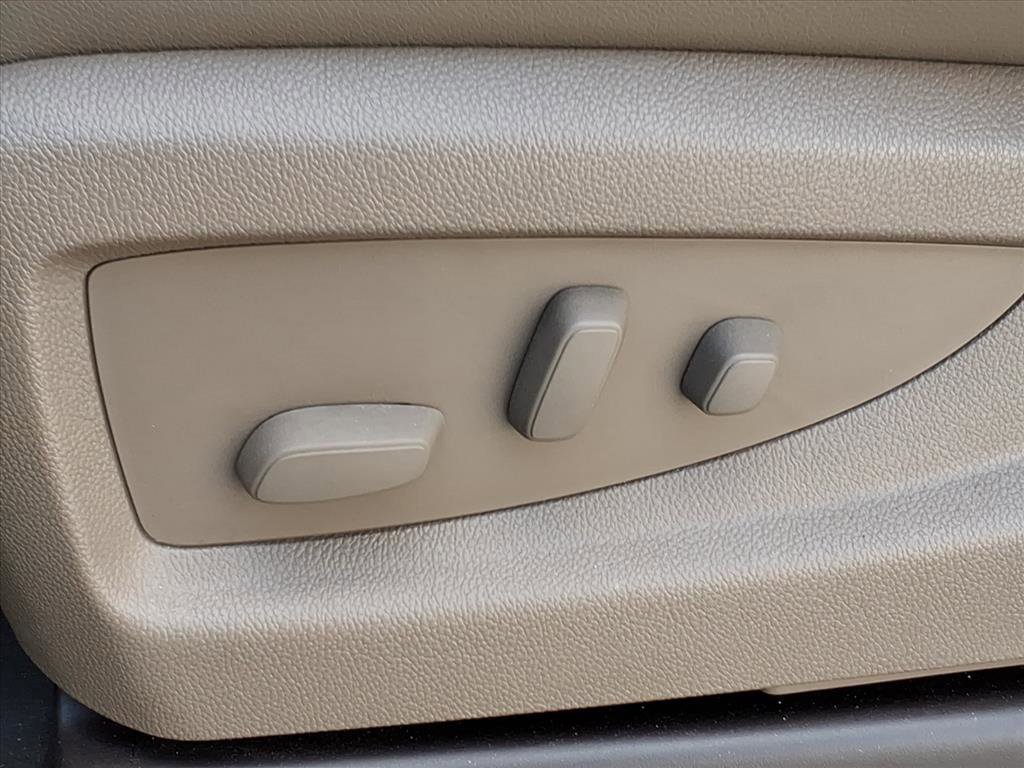 Used 2014 GMC Sierra 1500 SLT w/ SLT Preferred Package image 12