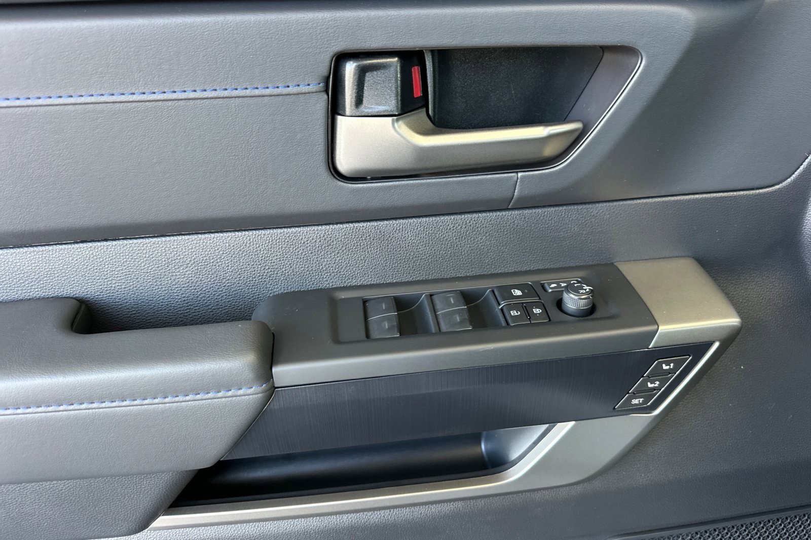 New 2026 Toyota Sequoia Platinum AWD/4WD image 10