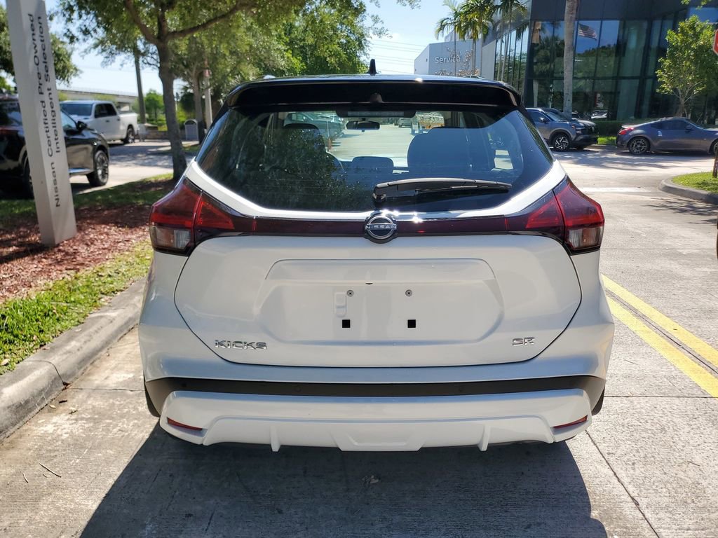 Certified 2024 Nissan Kicks SR w/ SR Premium Package FWD image 4