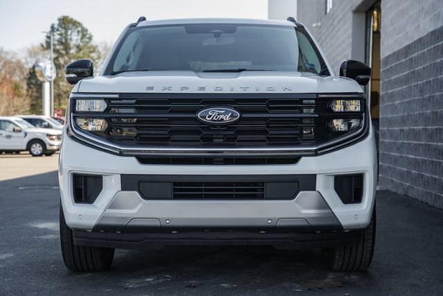 New 2026 Ford Expedition Platinum w/ Platinum Ultimate Package AWD/4WD image 3