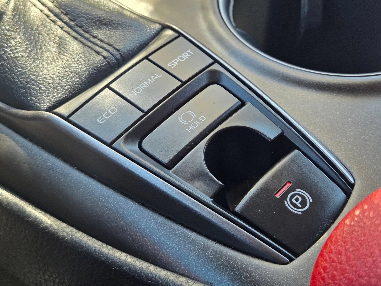 Used 2023 Toyota Camry XSE FWD image 27