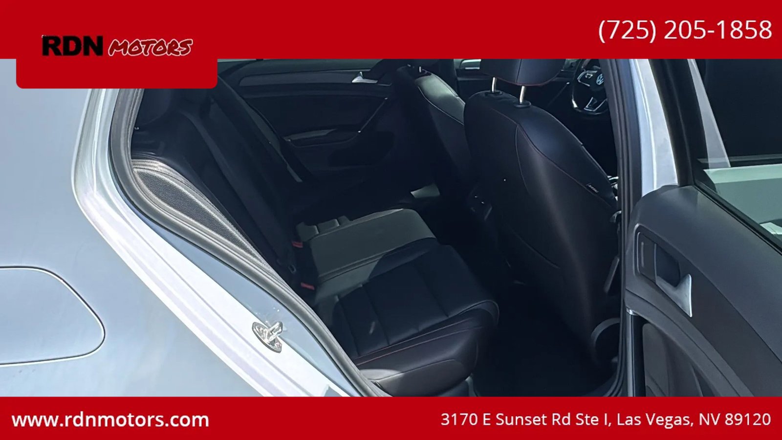 Used 2020 Volkswagen GTI SE FWD image 12