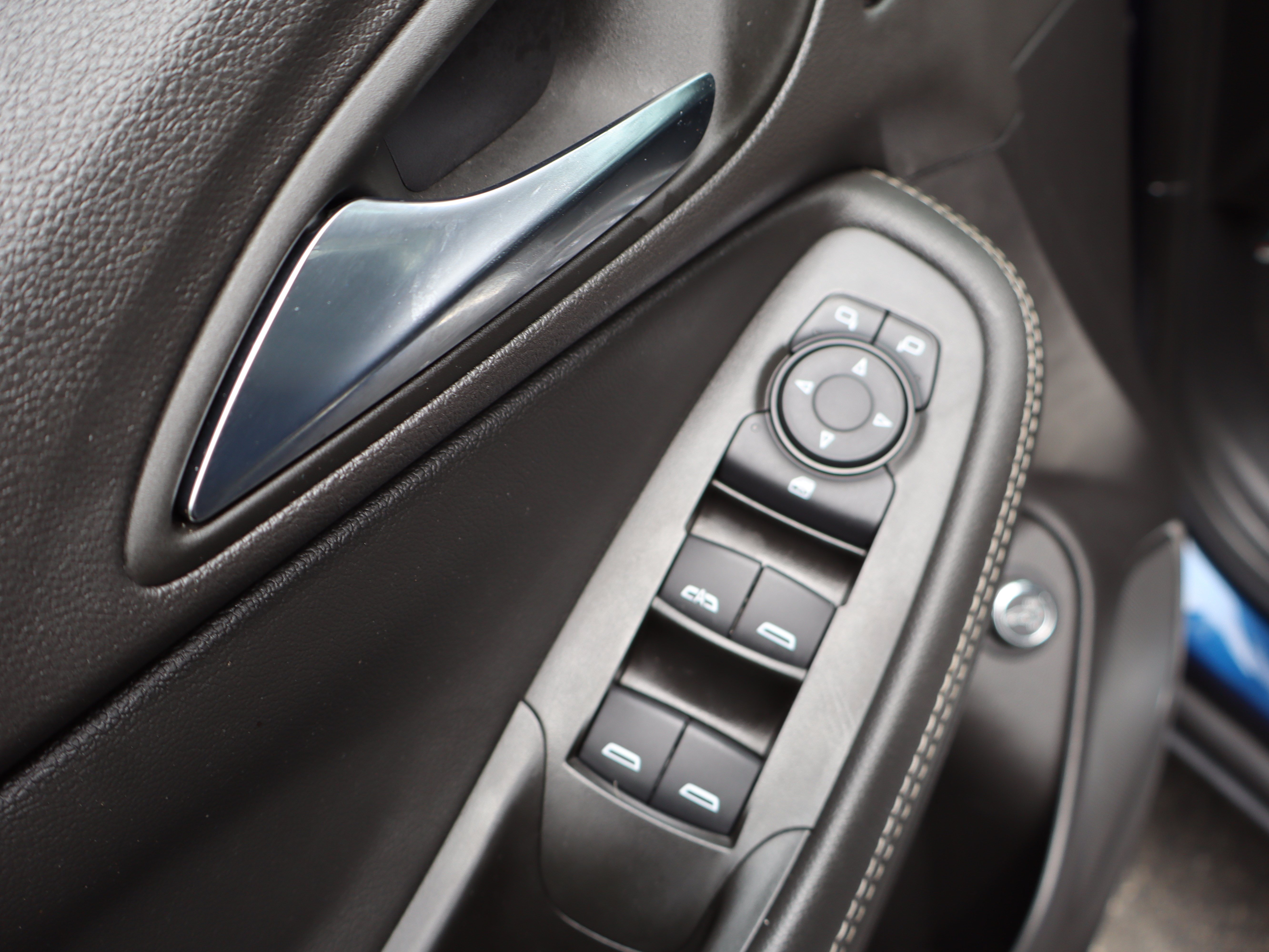 Used 2023 Buick Encore GX Essence w/ Experience Buick Package FWD image 19