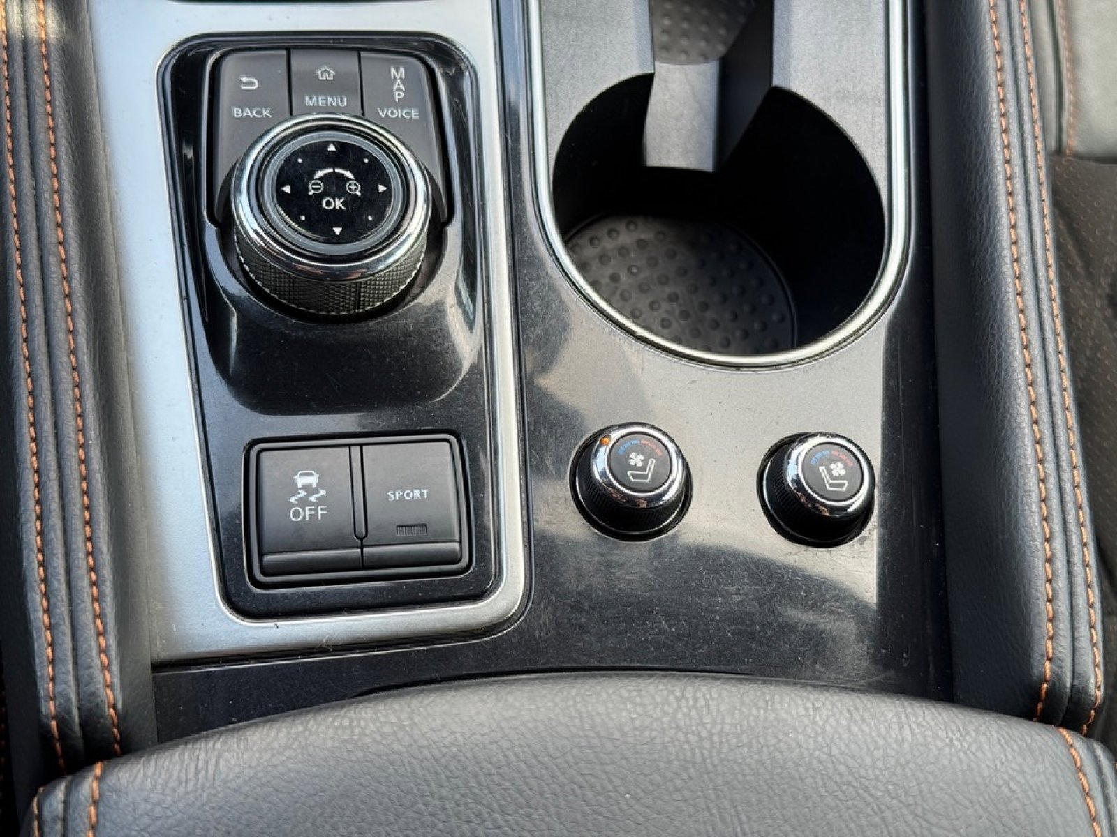 Used 2020 Nissan Maxima SR w/ Sport Mat Group image 30