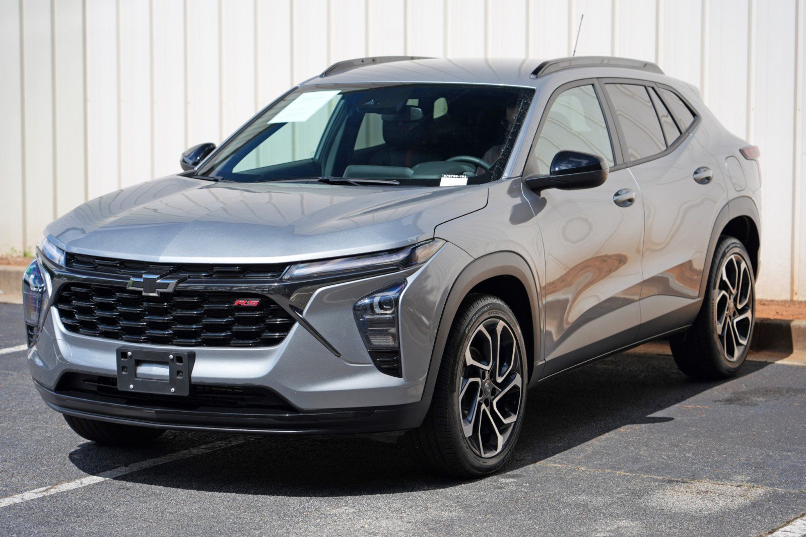 Used 2025 Chevrolet Trax RS FWD image 41