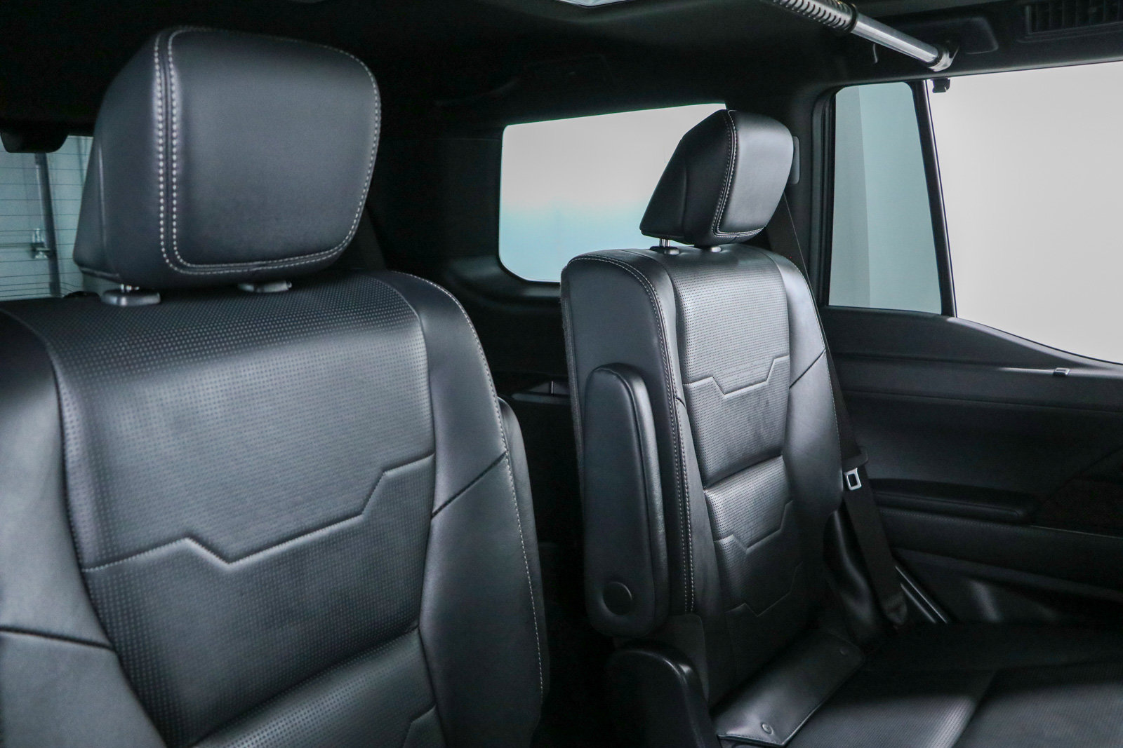 Used 2025 Lexus GX 550 w/ Accessory Package (Z1) AWD/4WD image 32