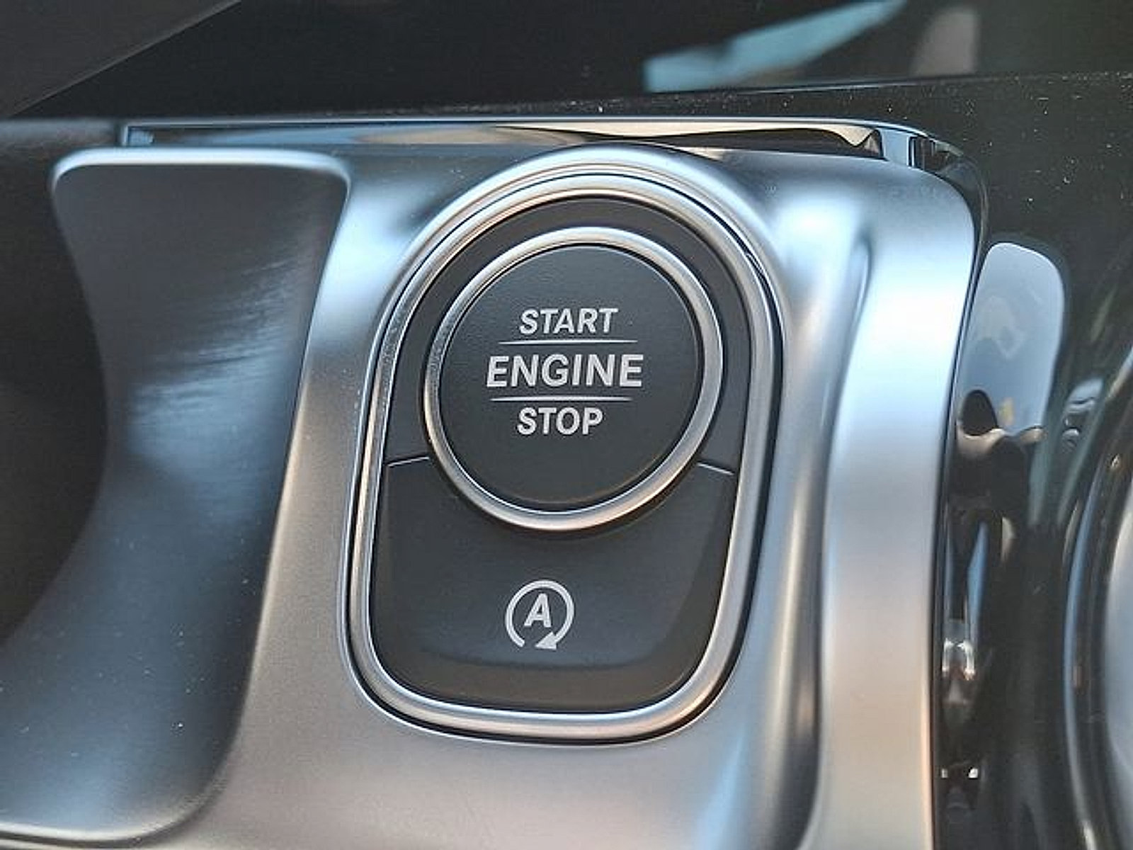 Used 2026 Mercedes-Benz GLB 250 4MATIC image 21
