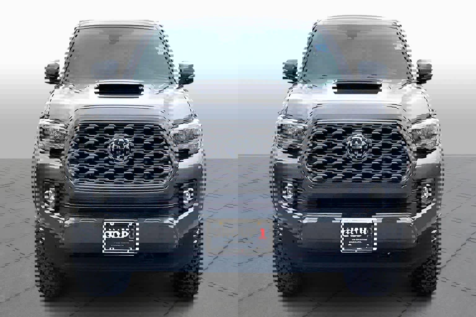 Used 2021 Toyota Tacoma TRD Sport w/ Technology Package image 4