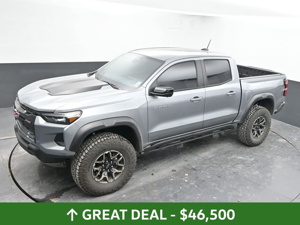 Used 2024 Chevrolet Colorado ZR2 w/ ZR2 Convenience Package III image 39