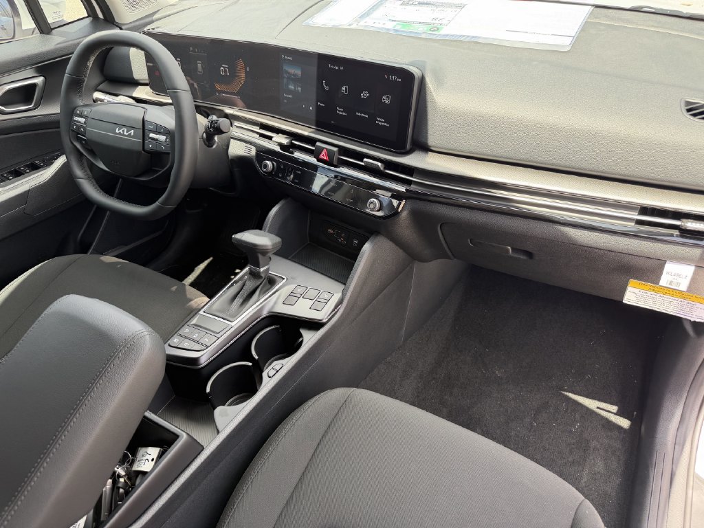 New 2027 Kia Sportage LX FWD image 10