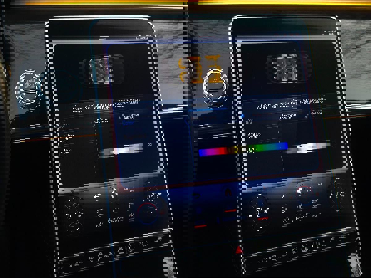 Used 2023 Mercedes-Benz S 580e 4MATIC Sedan w/ Warmth & Comfort Package image 50