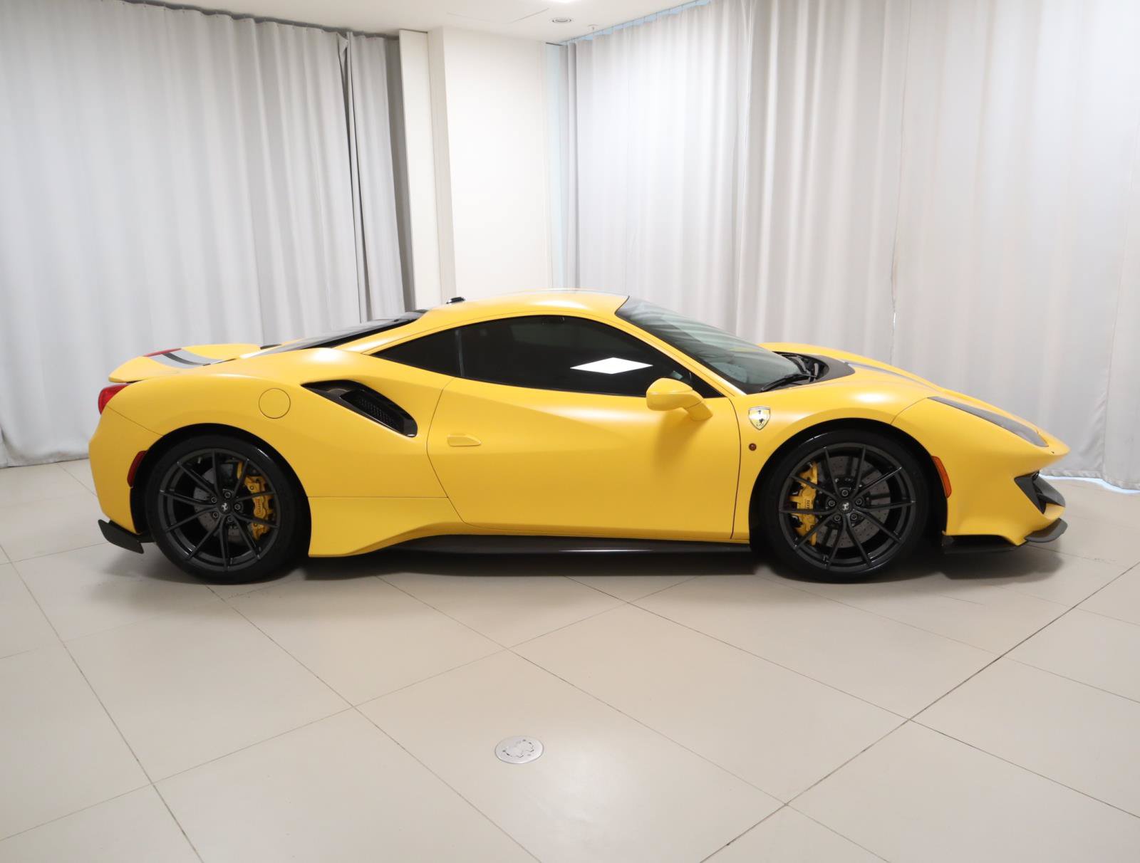 Certified 2019 Ferrari 488 Pista Coupe RWD image 8