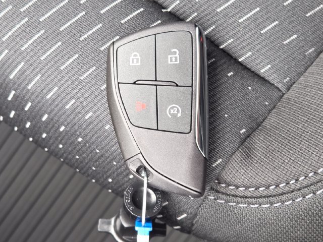 New 2026 Chevrolet Equinox LT w/ Safety and Technology Package AWD/4WD image 36