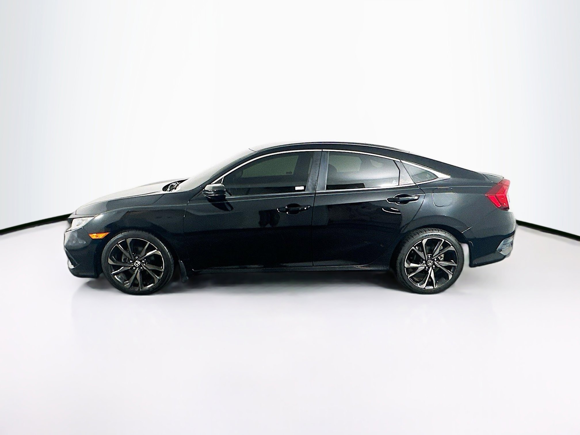 Used 2019 Honda Civic Sport image 4