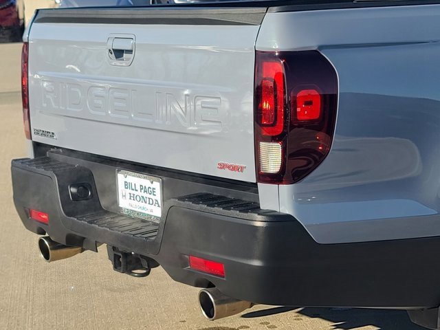 Certified 2024 Honda Ridgeline Sport image 8