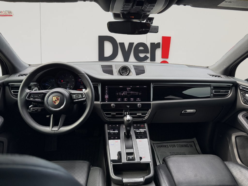 Used 2024 Porsche Macan AWD/4WD image 15