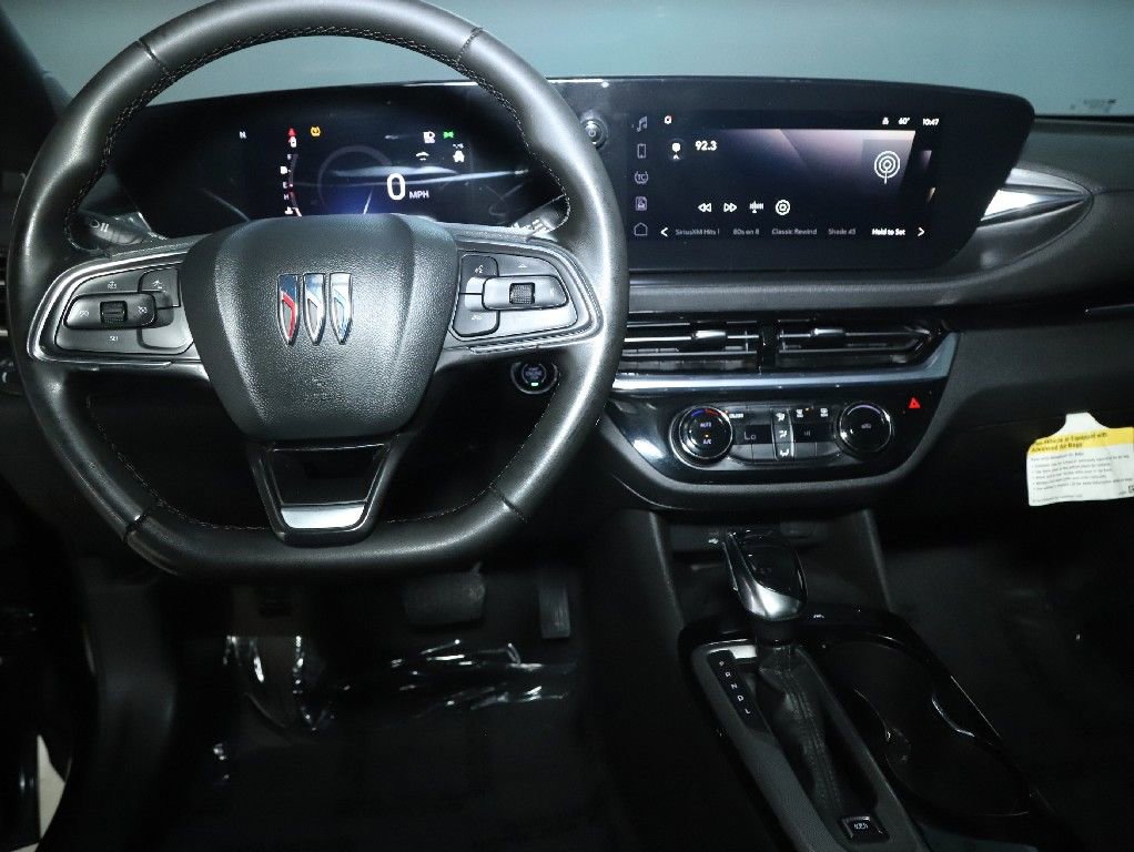 Used 2025 Buick Envista Sport Touring w/ Convenience II Package FWD image 30