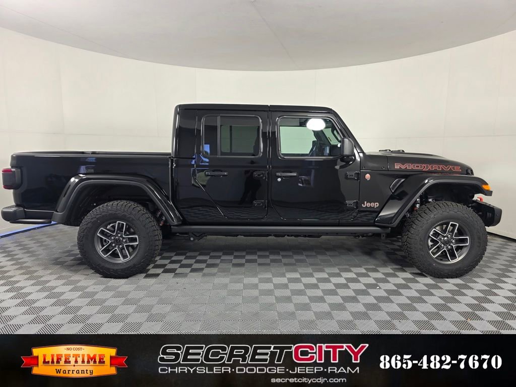 New 2025 Jeep Gladiator Mojave image 8