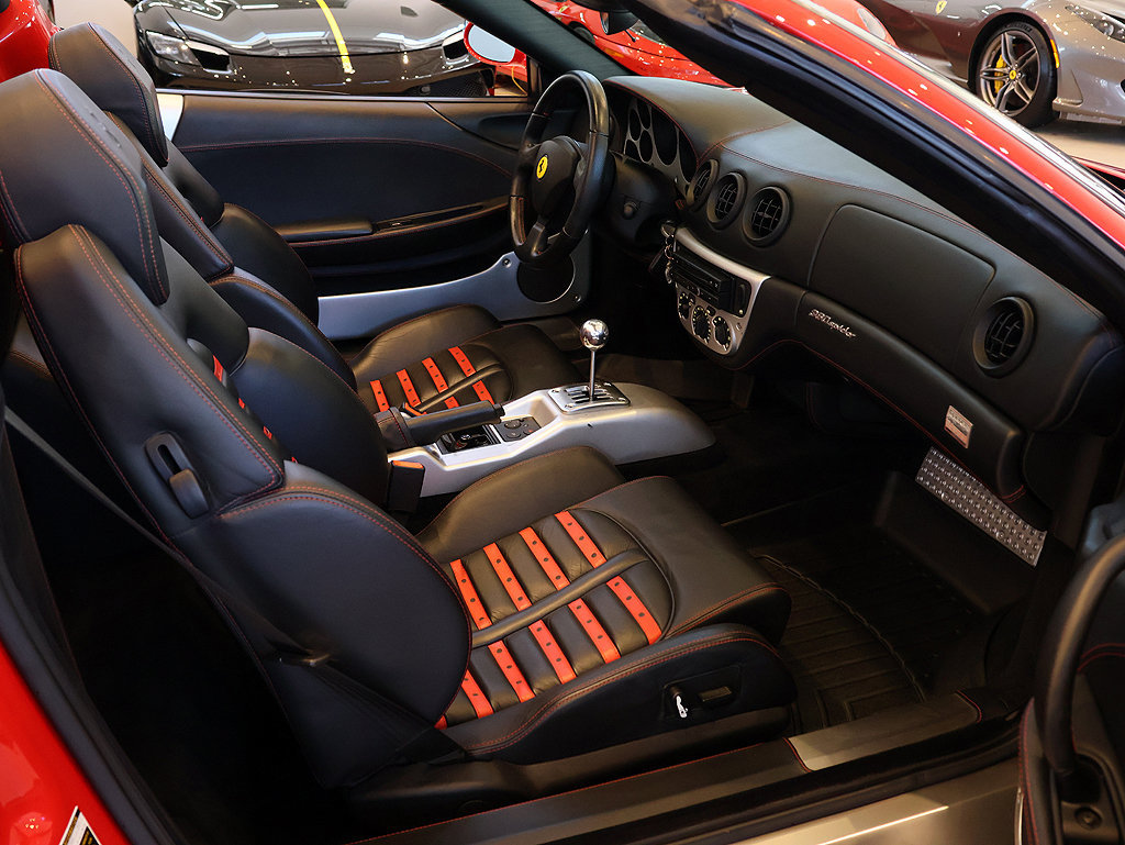 Used 2004 Ferrari 360 Spider RWD image 48
