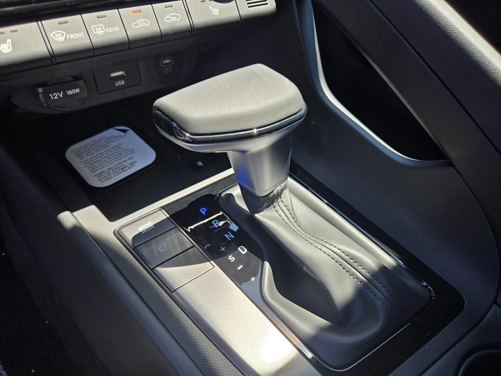 New 2026 Hyundai Elantra SEL Sport FWD image 18