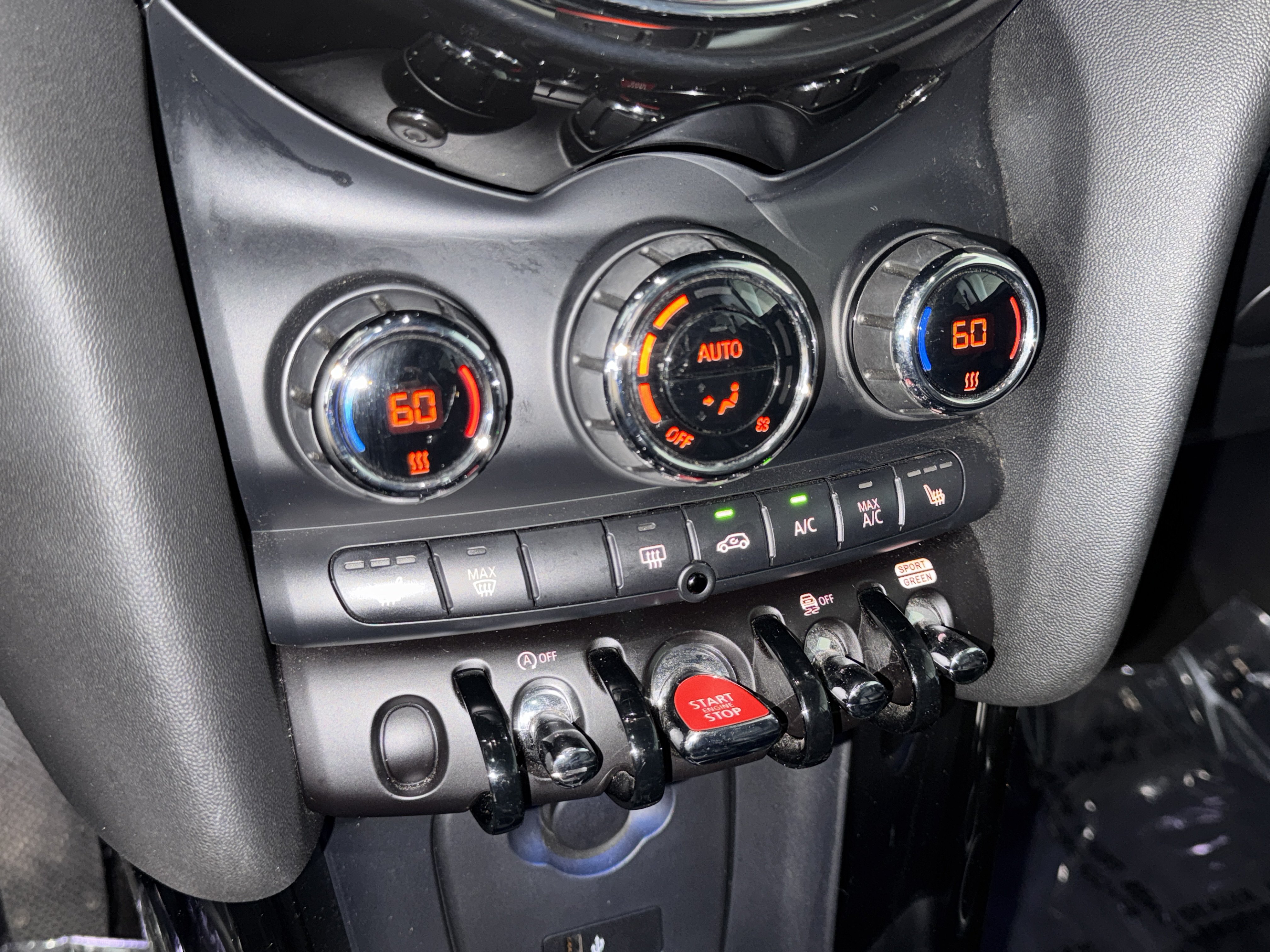 Used 2020 MINI Cooper S w/ Premium Package FWD image 26