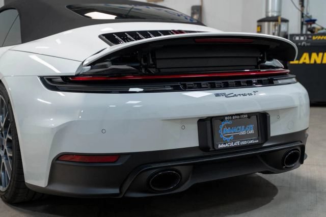 Used 2025 Porsche 911 Carrera T RWD image 12
