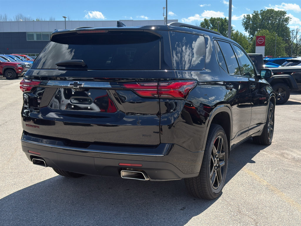 Certified 2023 Chevrolet Traverse Premier w/ Redline Edition AWD/4WD image 5