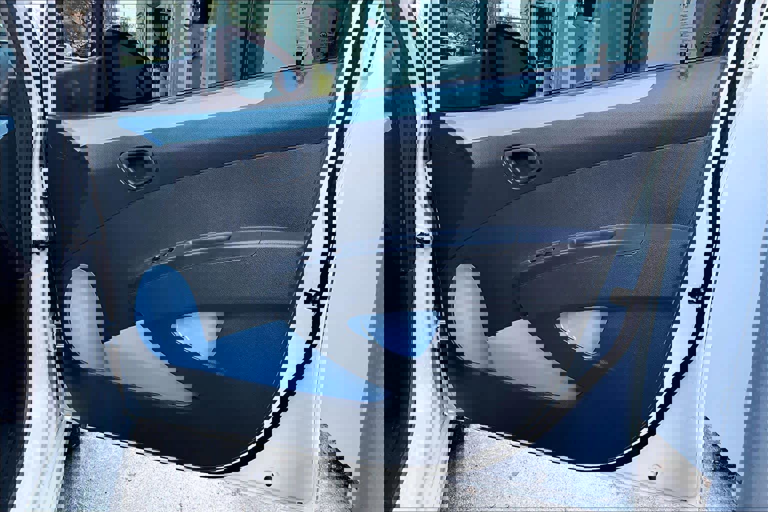 Used 2015 Chevrolet Spark LT image 22