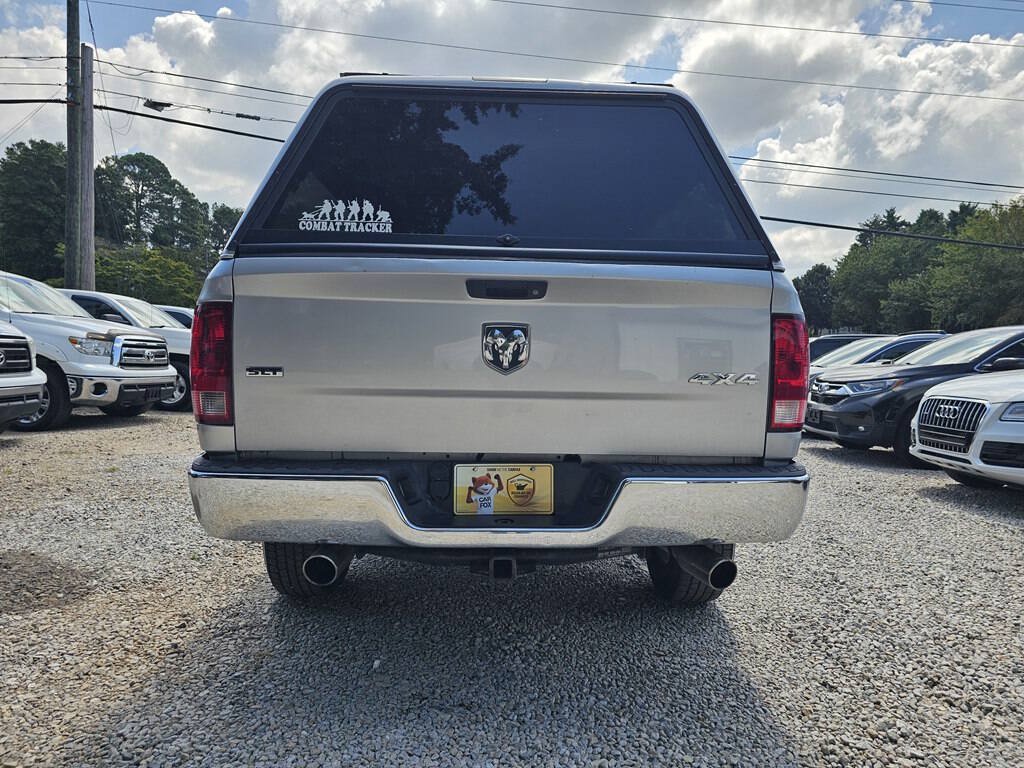 Used 2016 RAM 1500 Classic SLT AWD/4WD image 10