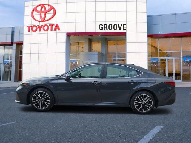 Used 2025 Toyota Camry XLE w/ Premium Package AWD/4WD image 2